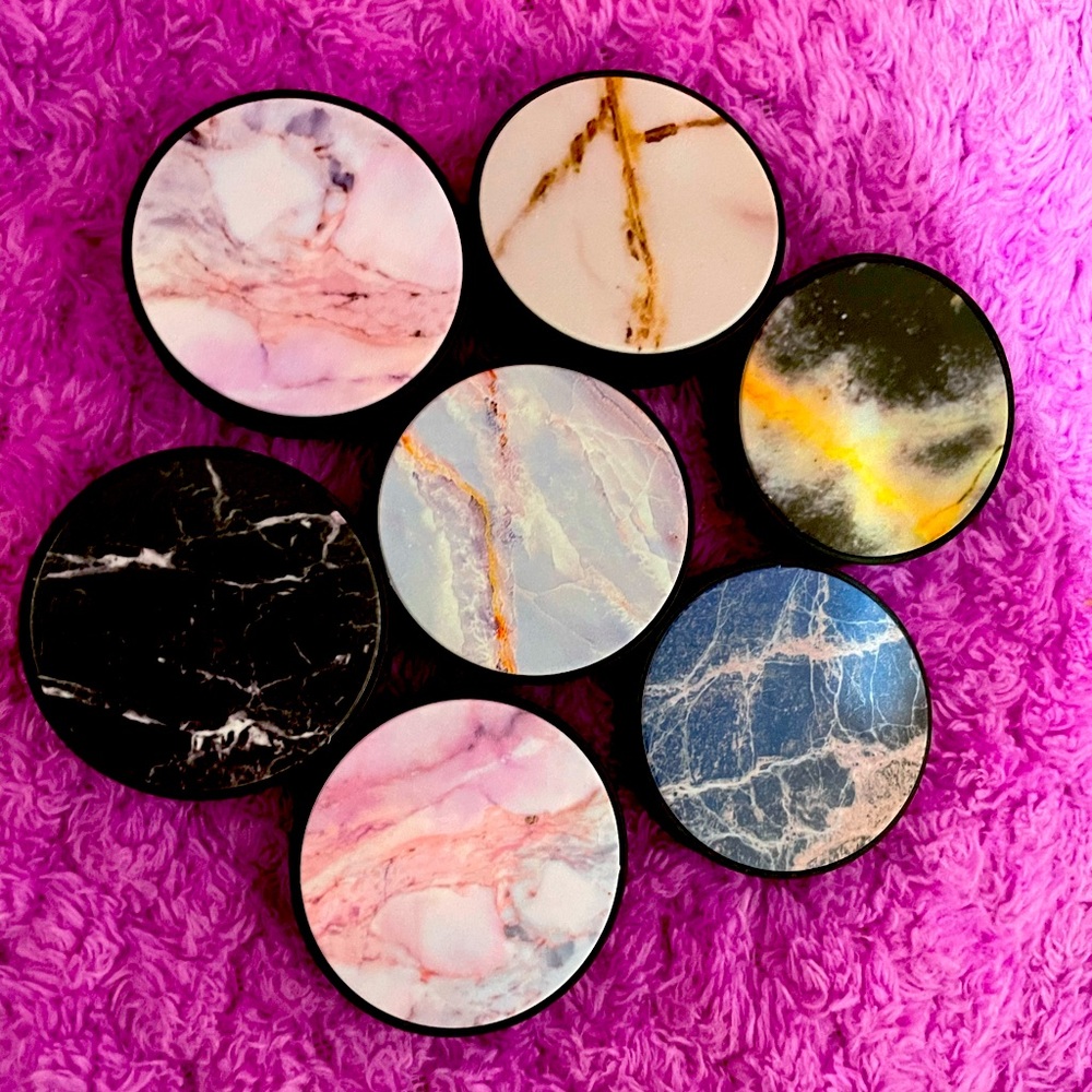 Popsockets